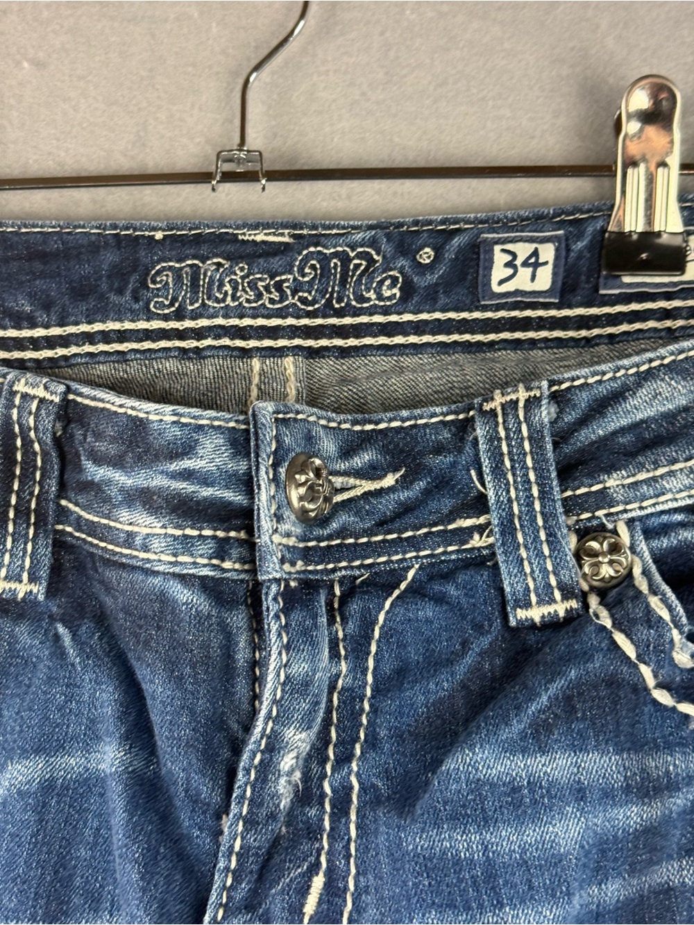 Miss Me Women's Y2K Embellished Cross Pockets Bootleg Jeans 34X30 - Picture 12 of 12